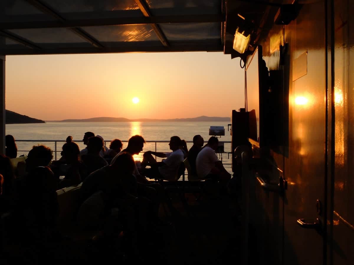 vista al tramonto dal traghetto per Spalato