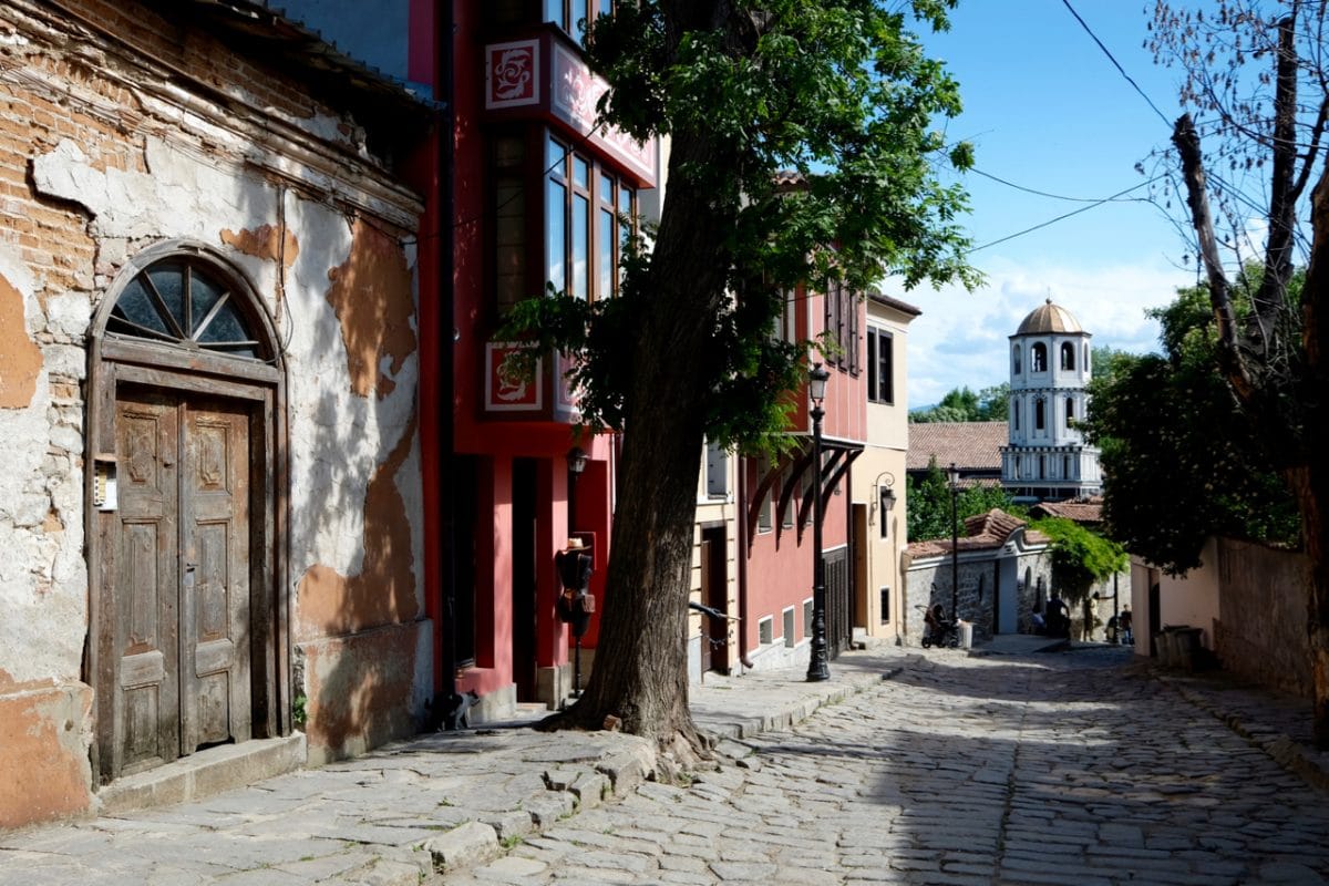 strada nel centro storico di Plovdiv