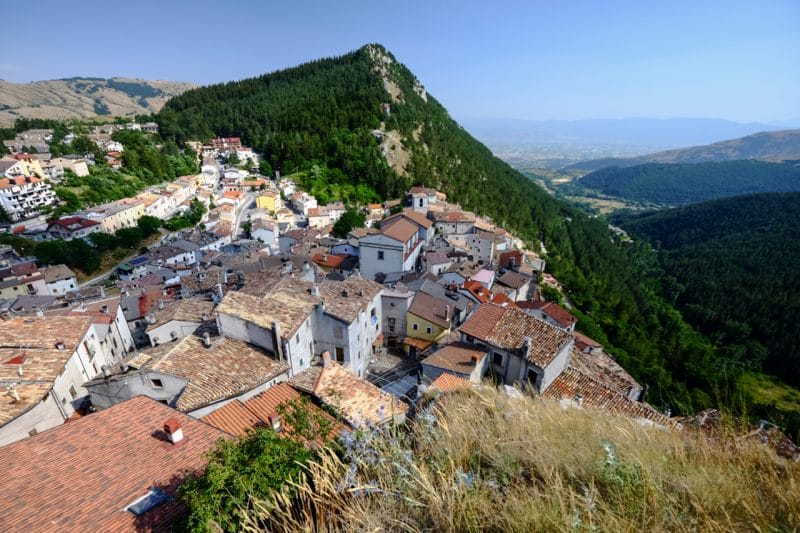 Abruzzo Da Riscoprire, Tra Parchi Naturali E Storia- By BeBorghi