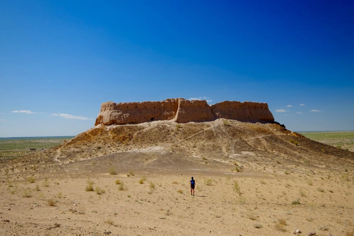 fortezza di Ayaz-Qala nel deserto dell'Uzbekistan