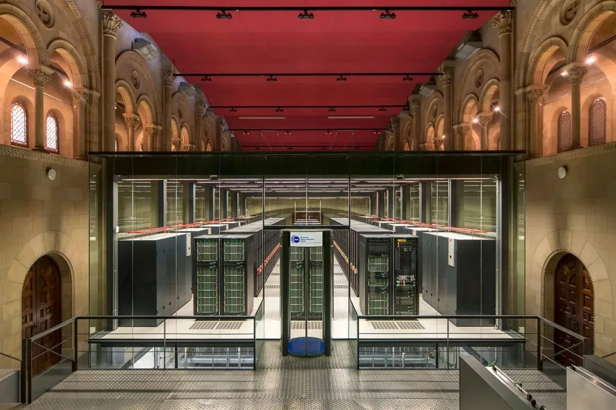 Barcellona insolita - Barcelona supercomputing center