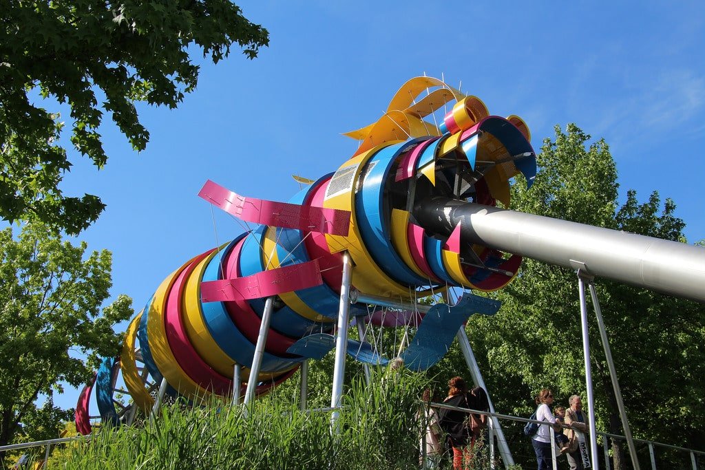 il mega scivolo del Jardin du dragon a Parigi