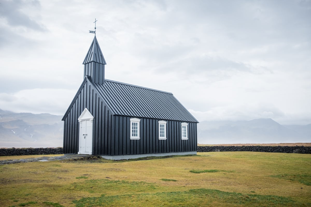 Islanda black church