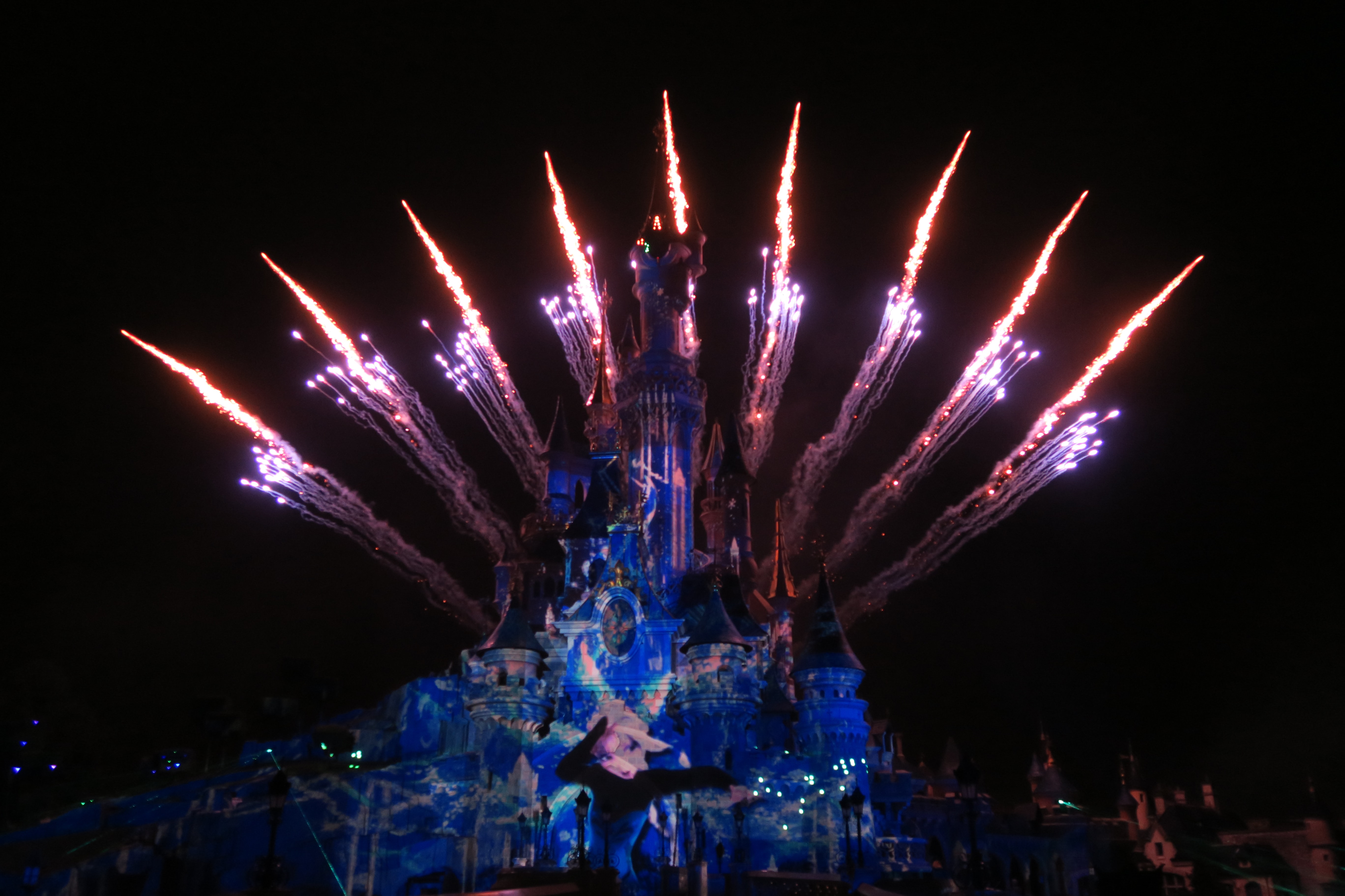 spettacolo di luci a Disneyland Paris
