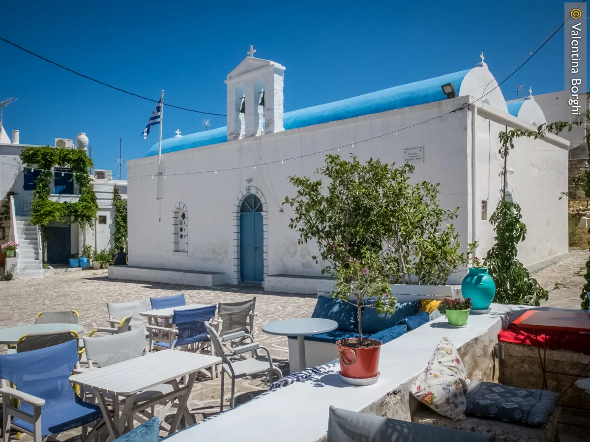 chiesa nel centro di Chorio a Kimolos