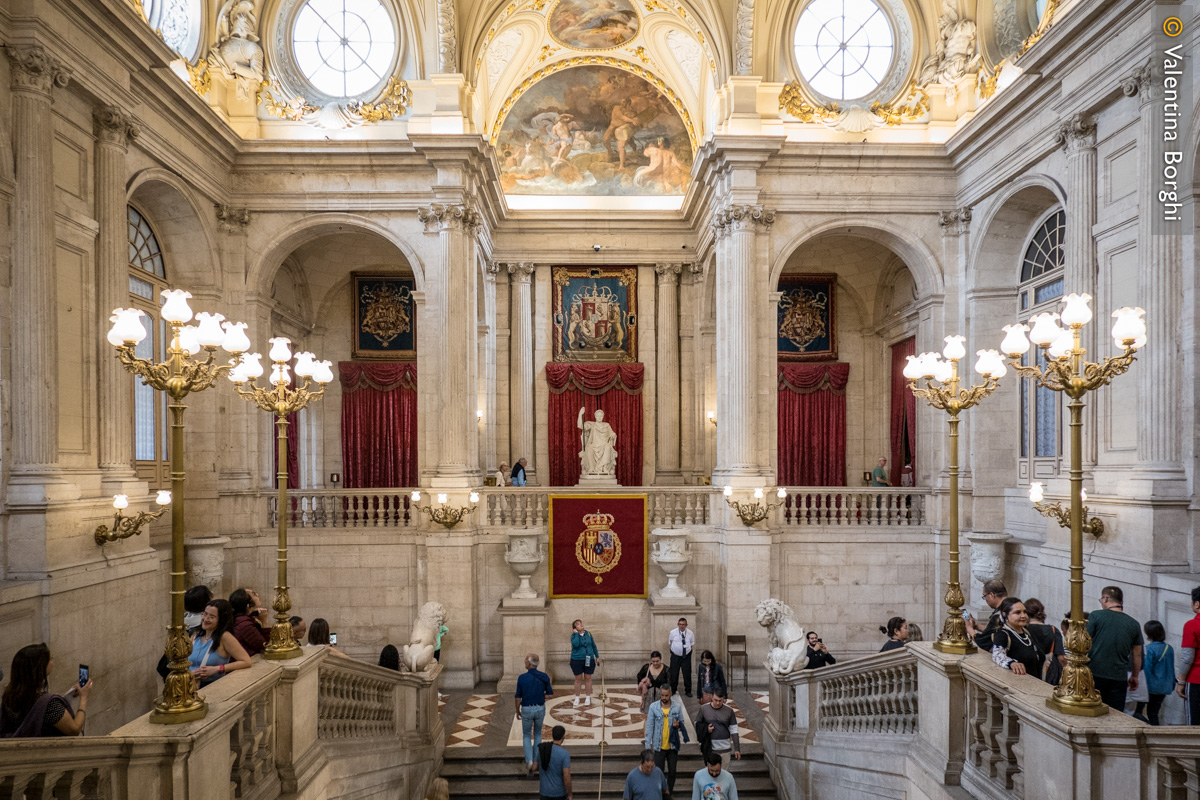 Scalone all'interno del Palazzo Reale di Madrid