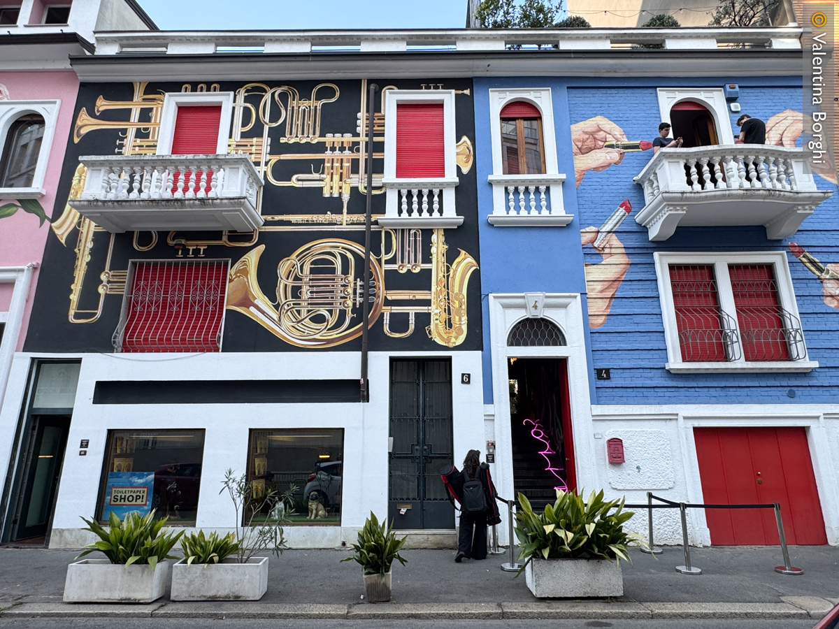 Sede di Toilet Paper, Milano