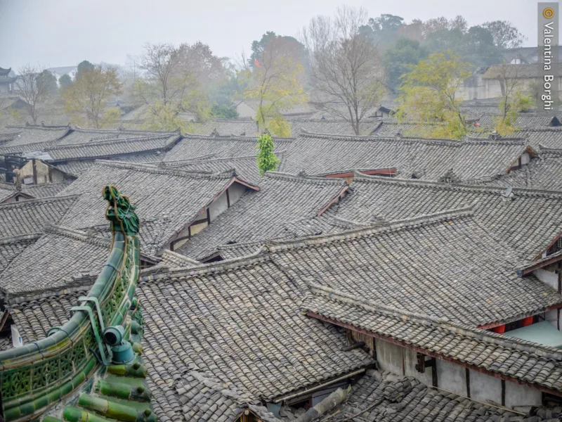 tetti di Langzhong, Sichuan, Cina