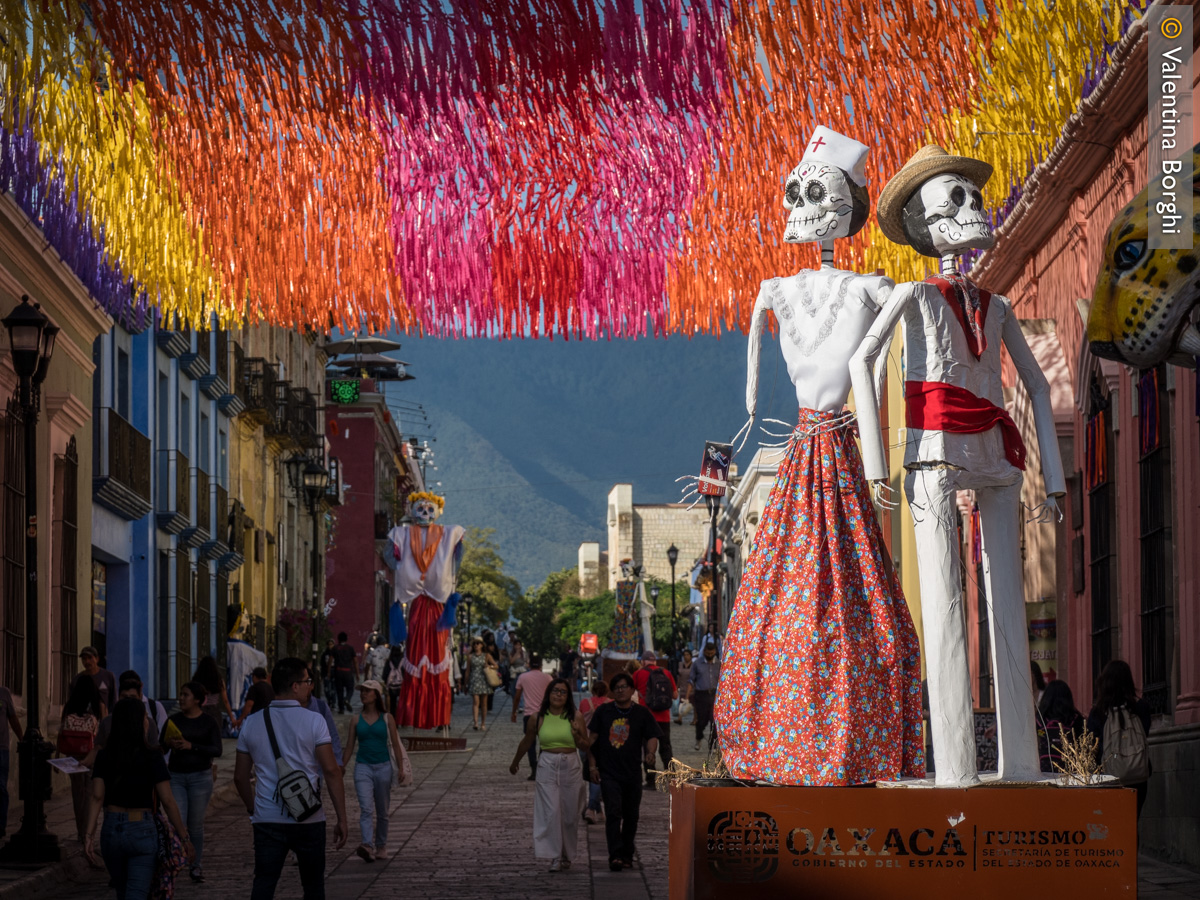 Calle de Alcalà addobbata a Oaxaca, Messico