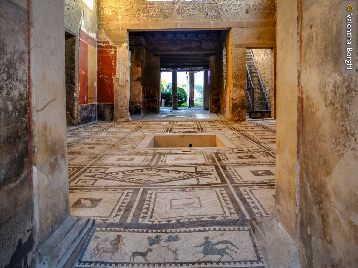 interno di una villa negli scavi di Pompei, Italia