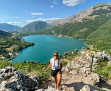 vista del lago di Scanno a forme di cuore, Abruzzo