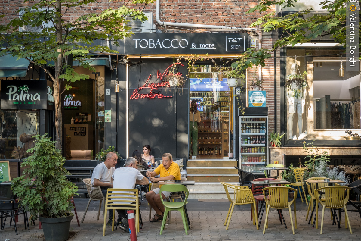 strada di Blloku, Tirana, Albania