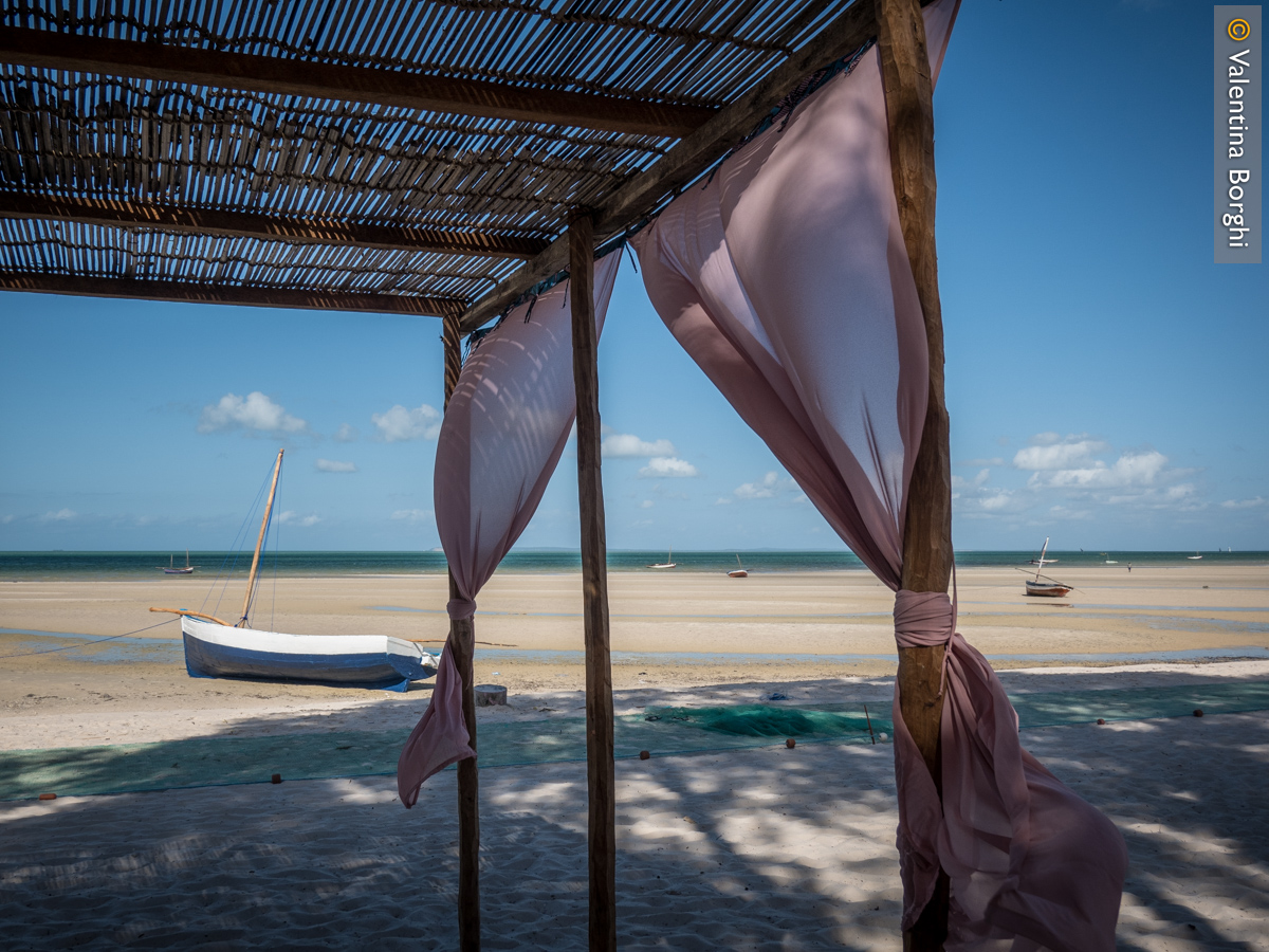 Tenda sulla spiaggia di Vilankulos, Mozambico