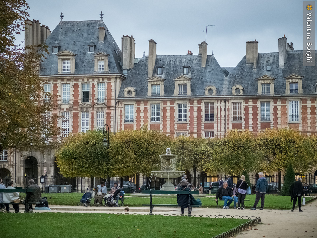 Place de Vosges, Parigi