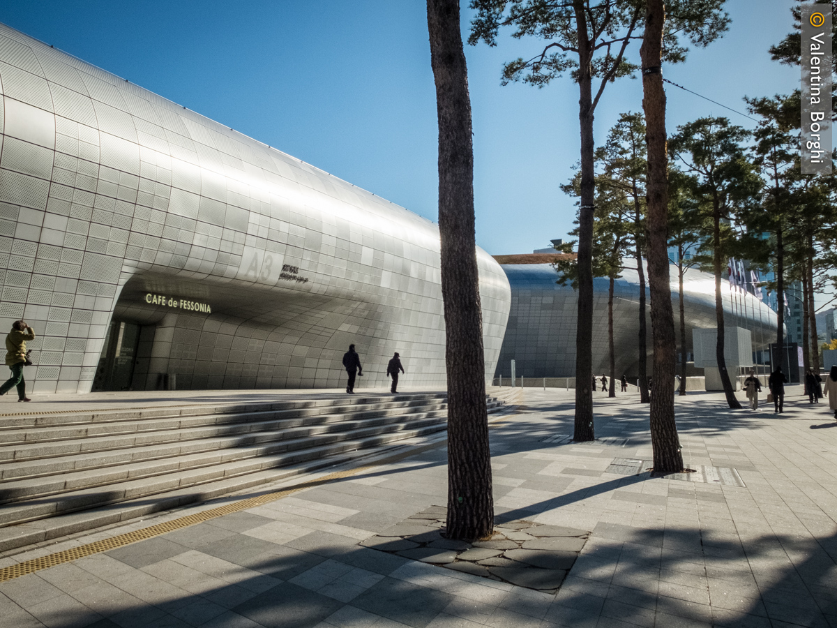 Dongdaemun Design Plaza (DDP), Seoul
