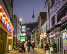 Myeong-dong, vista della Seoul tower, Seoul