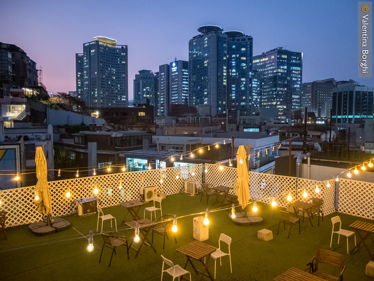 vista dalla terrazza dell'OYO Rooftop Hostel, Seoul