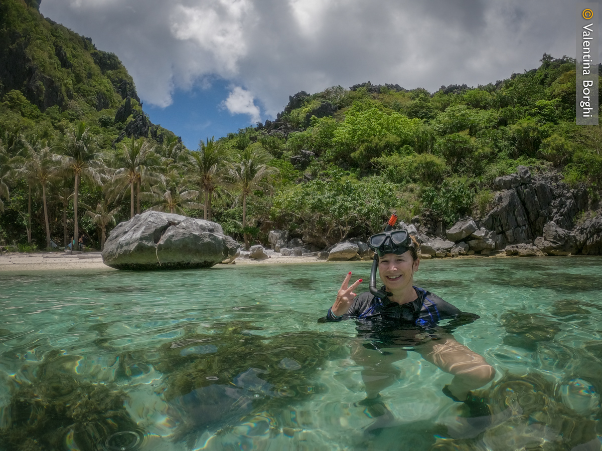 snorkeling a Coron