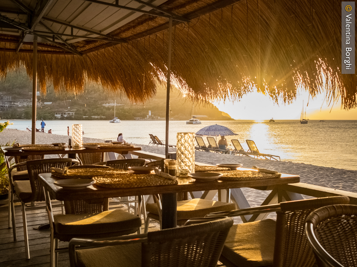 tramonto a Reduit Beach, St Lucia