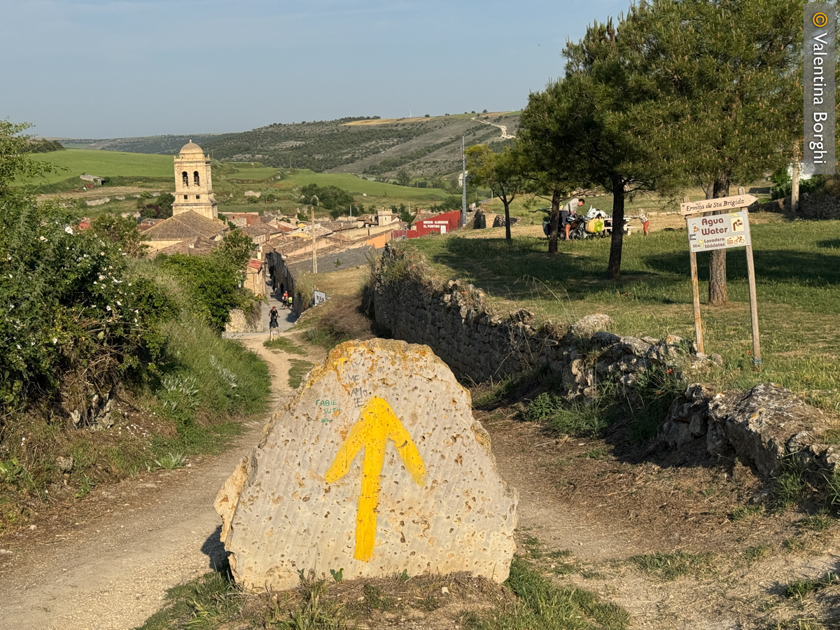 il villaggio di Hontanas, Castiglia e Leon