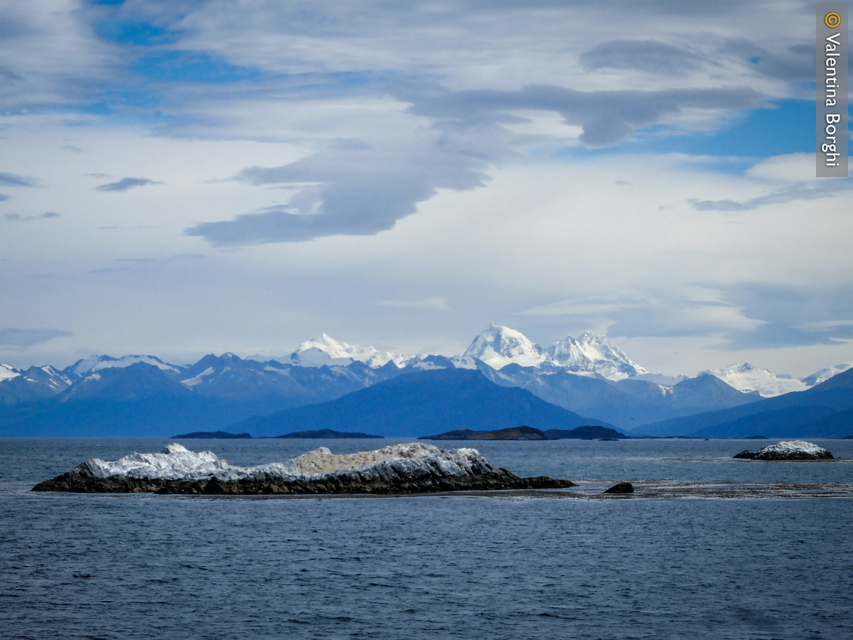 vista di Isla Navarino da Ushuaia, Argentina
