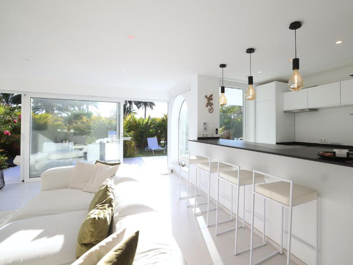 Sun Club P65 Premium Bungalow