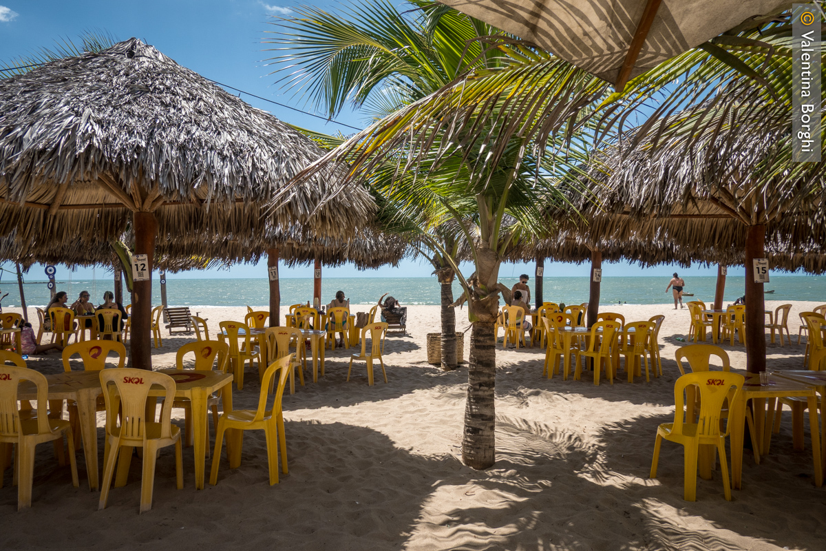ristorante in spiaggia lungo la Rotta delle Emozioni, Brasile