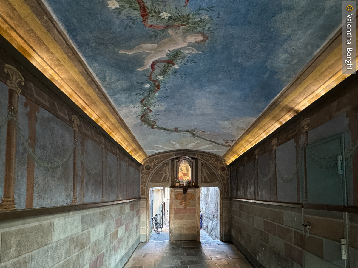 Arco di Grottapinta, Roma